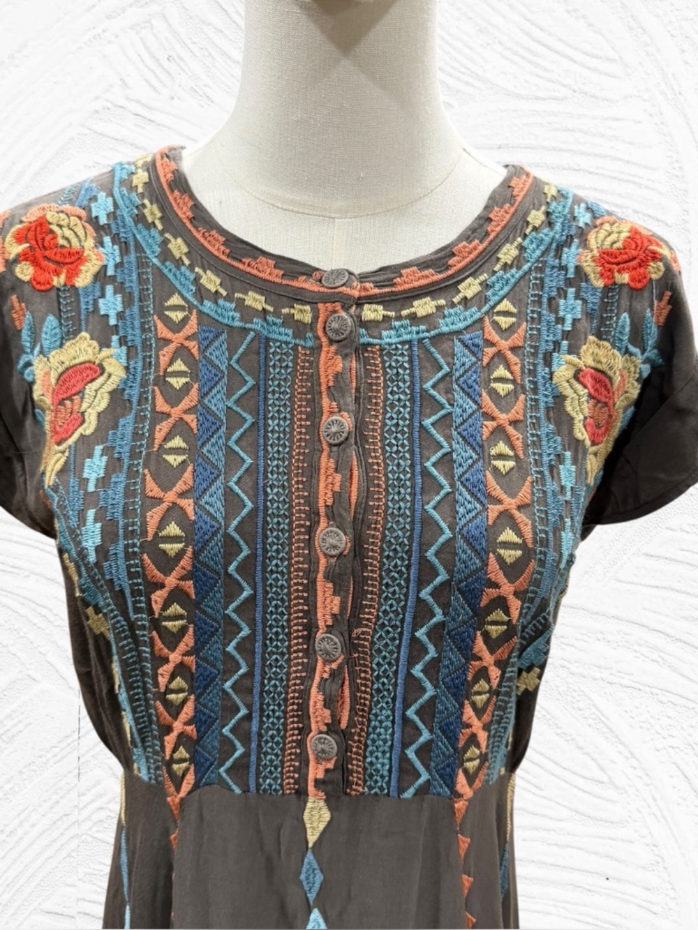 Johnny Was Biya NEW Crozier Rayon‎ Dress Embroidered Boho size Small Maxi Gray